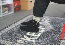 Load image into Gallery viewer, AJ1 Dripping Socks