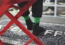 Load image into Gallery viewer, AJ1 Dripping Socks
