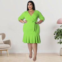 Load image into Gallery viewer, Plus Size V Neck Dress