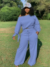 Load image into Gallery viewer, Round Neckline 2 PCs Set