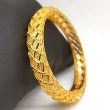 Load image into Gallery viewer, Vintage Engraved Openwork Bracelet
